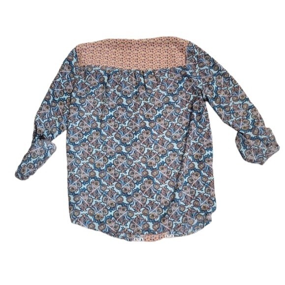 DR2 Women's blue pink patterned boho blouse Size S roll sleeve tassels - Picture 3 of 9